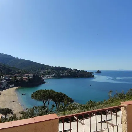 Apartment Punta Amare